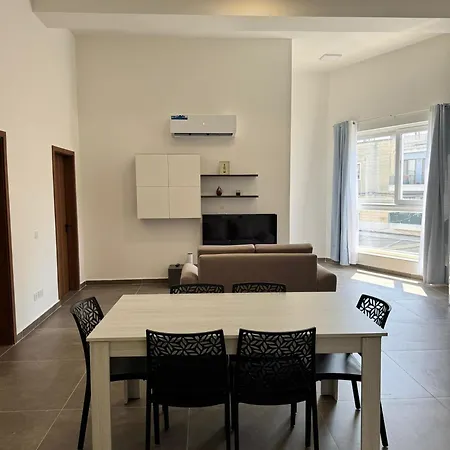 דירה Family 2br In Fgura - By Hostmt *