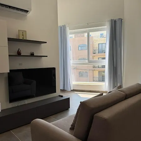 Family 2br In Fgura - By Hostmt Apartment *