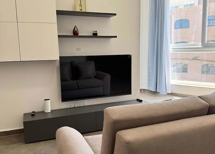 Family 2br In Fgura - By Hostmt Διαμέρισμα *