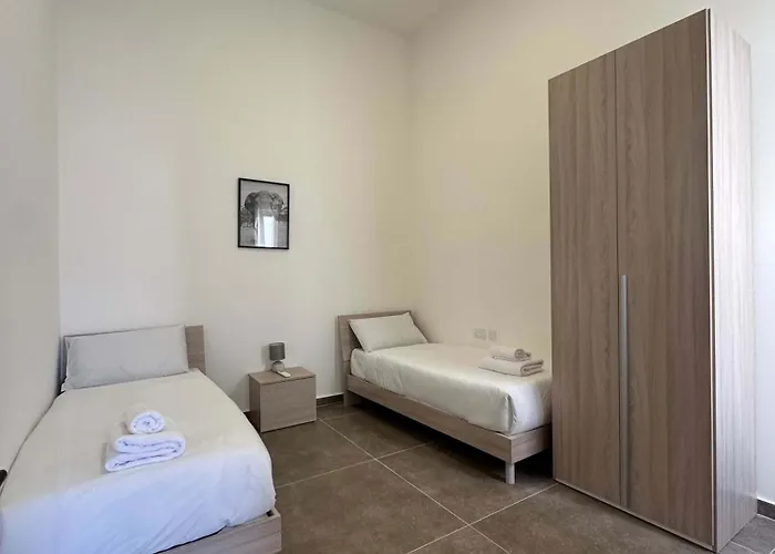 Family 2br In Fgura - By Hostmt *